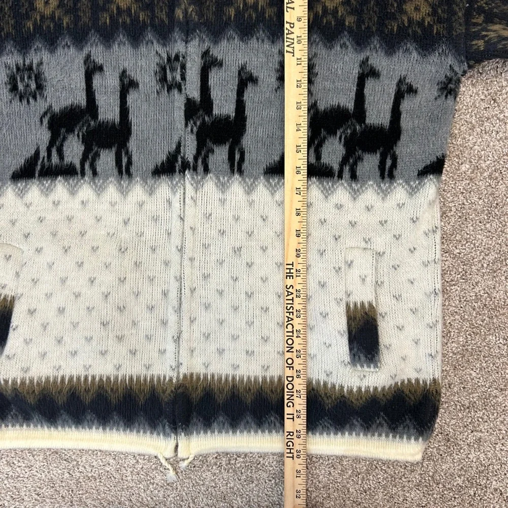 Yari Artesanias Full Zip‎ Wool Sweater Men Size XL Wrap Around Print Llama